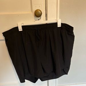 Plus size old navy active ware black shorts